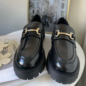 Steve Madden Lando Black Loafers